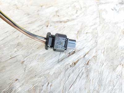 Mercedes Black 2 Pin 2 Wire Connector 21154513283